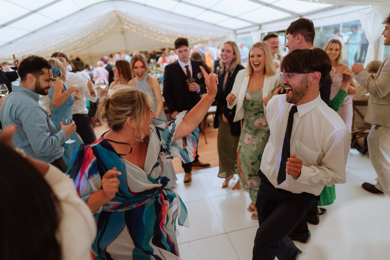 FAMILY HOME FARM WEDDING PHOTOGRAPHY LLANTWIT MAJOR 039 FAMILY HOME FARM WEDDING PHOTOGRAPHY LLANTWIT MAJOR 039